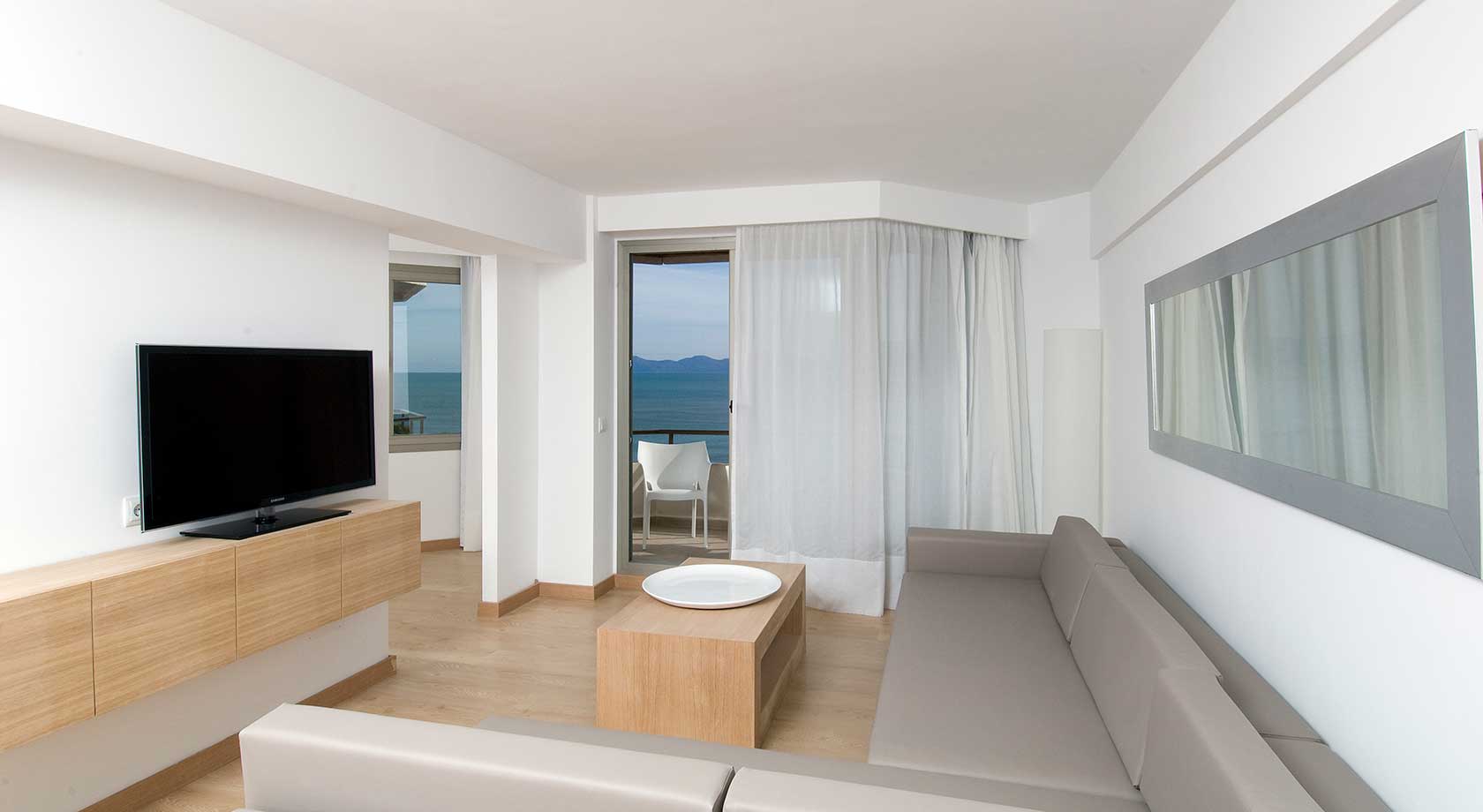 suite vista mar lateral playa esperanza resort