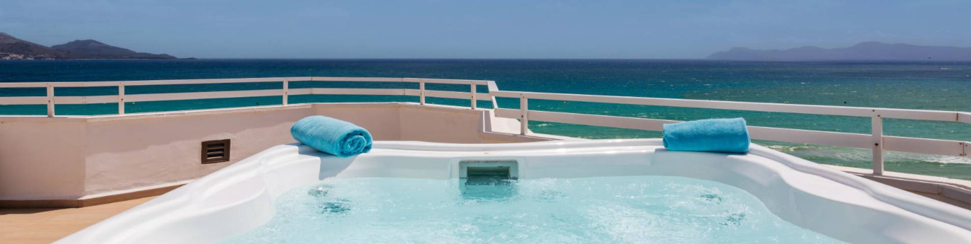 Royal Junior Suite superior Vista Mar frontal playa esperanza resort