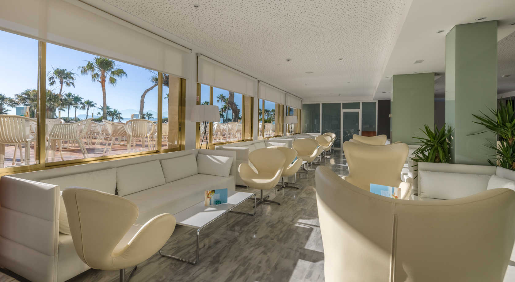 Bar Salón Playa Esperanza Hotel