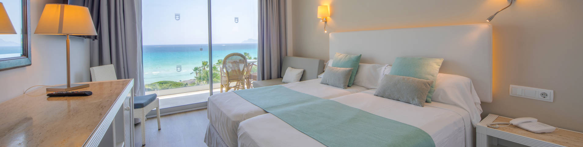 Twin room lateral sea view Premium playa esperanza resort