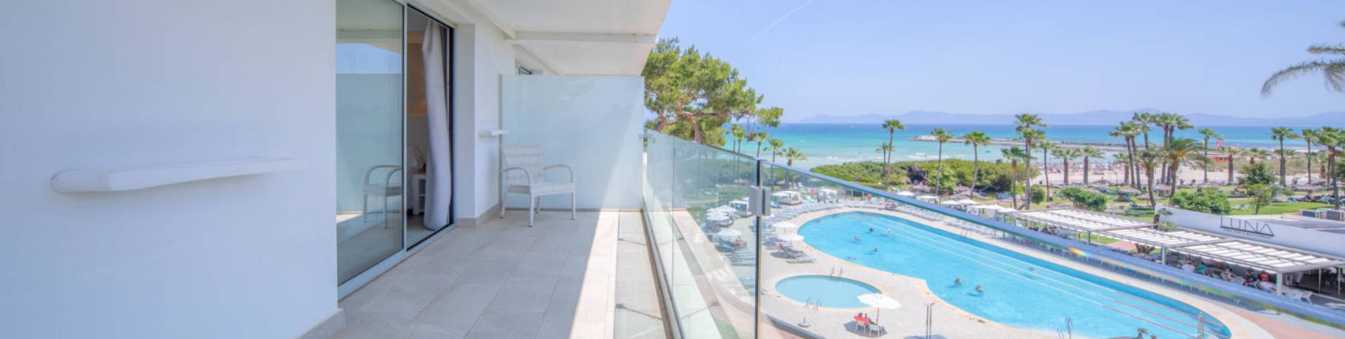 suite premium playa esperanza resort